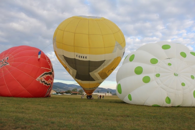Voler en montgolfiere en Rhone Alpes.JPG
